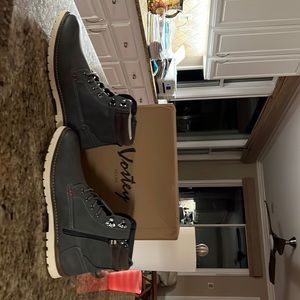 Vostey Men’s Casual Boots